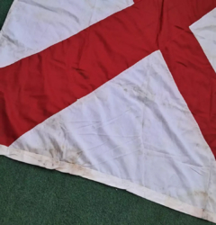 Antiga Bandeira em Tecido Letra V Alfabeto Náutico - loja online
