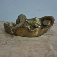 Elegante e Imponente Cinzeiro Contemporâneo em Bronze Assinado - loja online