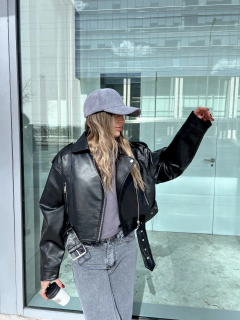 Campera Over Black - tienda online