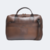 pasta de couro para notebook de 15.6 polegadas modelo logan texas vista pela parte de trás com fecho externo e tag pelli brasil
