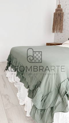Pie de cama con volados VERDE
