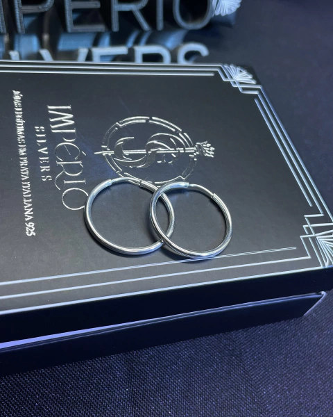 Brincos de argola M em prata italiana 925