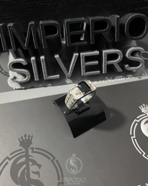 Anel de prata teor 950 modelo LUXO IIII com pedra zircônia PRETA - todas as numerações