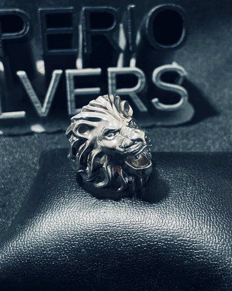 Anel de prata teor 925 modelo LEÃO REALISTA - todas as numerações