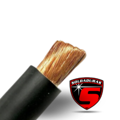 Cable de soldadura flexible de 95 mm² con conductor de cobre expuesto y revestimiento negro.