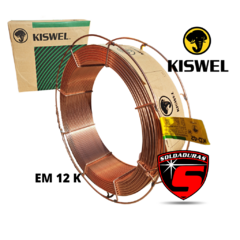 El alambre EM12K Kiswel de 2.00 mm es perfecto para soldadura de acero al carbono. Su peso de 25 kg ofrece una gran capacidad de uso en proyectos de mediana a gran escala.