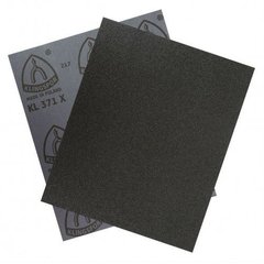 La tela esmeril óxido de aluminio KL371X grano 120 tiene un abrasivo de óxido de aluminio, viene en rollos o pliegos 