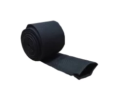 La funda para torcha tubular tiene un tamaño de 5 cm de ancho por 4 metros de largo, viene en un rollo y es ideal para proteger cables
