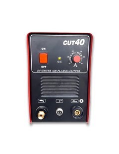 La cortadora de plasma CUT 40 tiene una capacidad de corte de hasta 12mm, viene con maletín