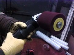 Rodillo abrasivo combinado NCW600 de Klingspor, de 100 mm de diámetro y 50 mm de ancho, con grano 80, ideal para pulido.