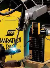 El pallet Marathon Pack Ø 1 mm x 250 kg, con un mínimo de 4 tambores, es ideal para el almacenamiento seguro y el transporte eficiente de materiales industriales.