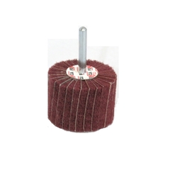 El miniflap combinado Ø 50 x 40 mm P:6mm MF#80 ofrece un lijado eficiente y uniforme en metal y madera. 