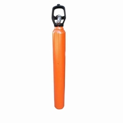 El cilindro Argon tiene una capacidad de 2.00 m³ y está equipado con una tulipa. Es ideal para aplicaciones industriales que requieren gas argón.