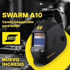 La máscara fotosensible ESAB A10 Swarm ofrece un área de visualización de 92x42 mm, con 2 sensores frontales y ajustes de retardo y sensibilidad.