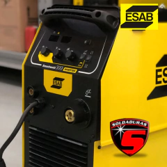 La soldadora Smashweld 300 I ESAB ofrece excelente desempeño en soldadura MIG/MAG, garantizando precisión y resistencia. 