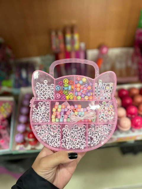 Kit Infantil de Miçangas – Ursinho Letras e Emojis - comprar online