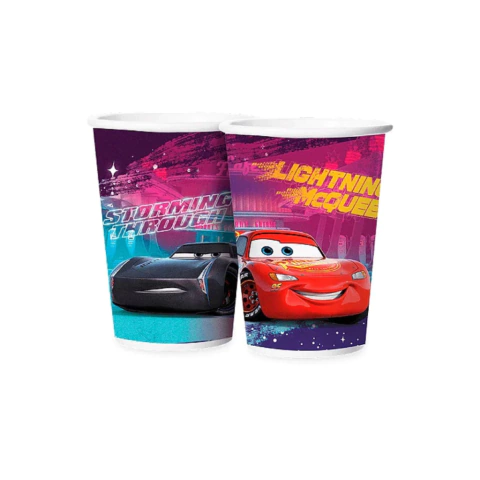 Copo de papel Disney com personagens do filme Carros, incluindo Lightning McQueen e Storming. Pacote com 8 unidades.