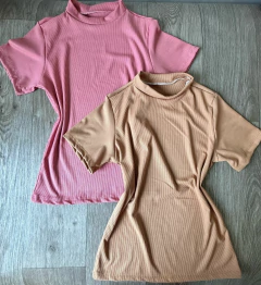 BLUSA MANGUINHA GOLA ALTA M 0500324