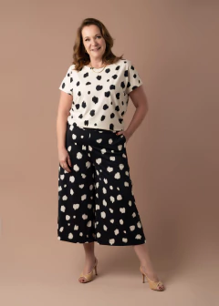 Calça Avenca preta na internet