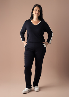 Conjunto Barcelona preto na internet