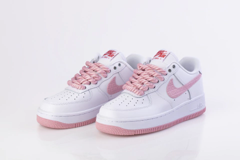 Air Force 1 Low 'one love pink'