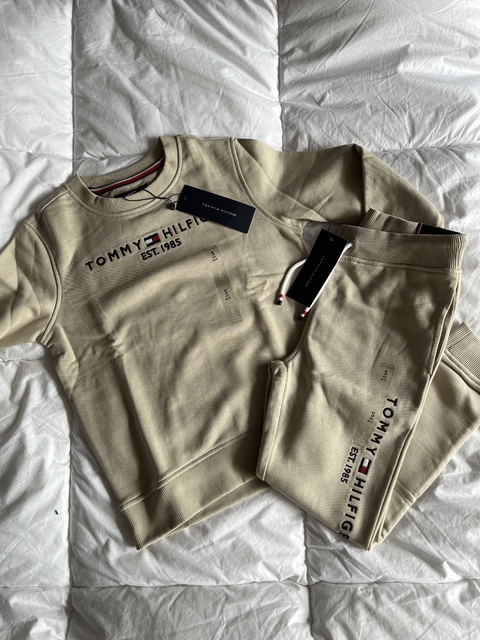 Conjunto 2 piezas beige (joggin) | Tommy Hilfiger #K035