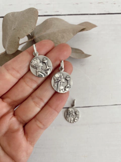 Medalla primera comunión (plata) - Manantial de Luz