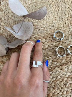 Anillo dos iniciales (plata) - tienda online