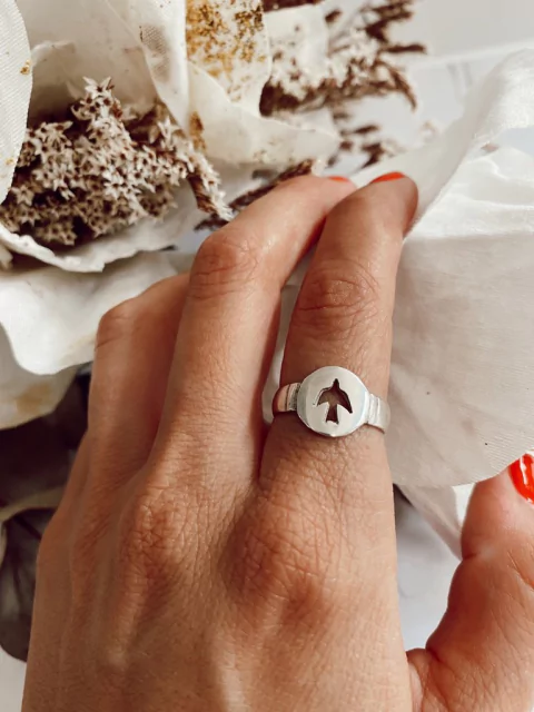 Anillo Espiritu Santo calado (plata)