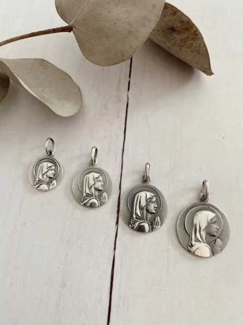 Medalla Virgen niña (plata) - comprar online