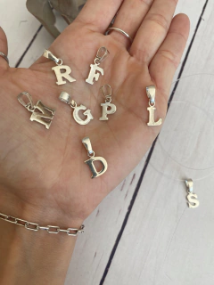 Tanza con inicial de plata - comprar online