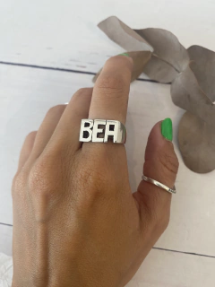 Anillo tres iniciales (plata) - Manantial de Luz