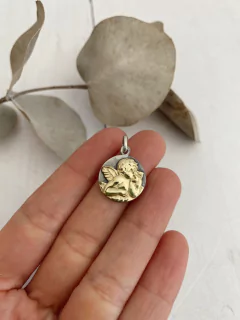 Medallas plata y oro (Virgen niña / Angelito) - Manantial de Luz