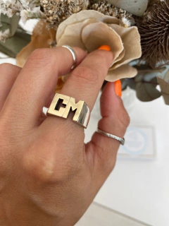 Anillo DOS o TRES iniciales (plata y oro) - tienda online