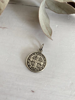 Medalla San Benito 18 (alpaca)