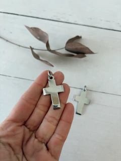 Cruz bombé (acero) en internet