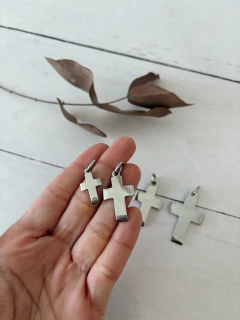 Cruz bombé (acero) en internet