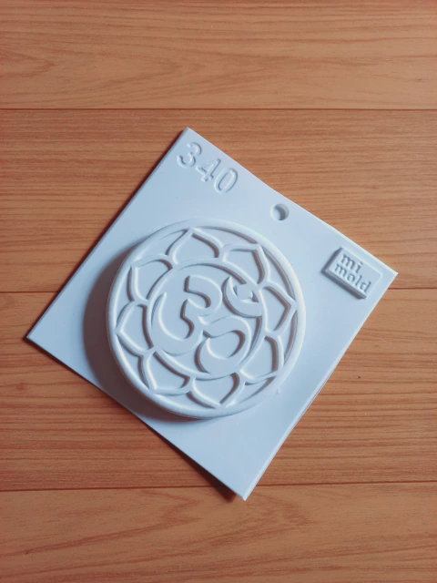 MOLDE 10CM P/POSAVASO/PORTAVELAS Y MAS (PARA USAR CON CEMENTO, RESINA ECOLOGICA, YESO) COD 340