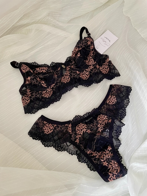Conjunto Linda - Preto com Dourado