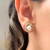Brinco round cristal gold