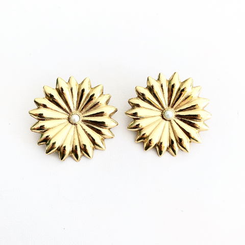 BRINCO CARMÉLIA FOLHEADO A OURO VINTAGE