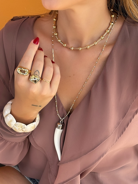 COLAR LONGO CANUTILHOS ESFERAS PRATA PINGENTE DENTE OFF - comprar online