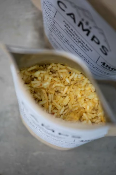 Pollo al curry con arroz en internet