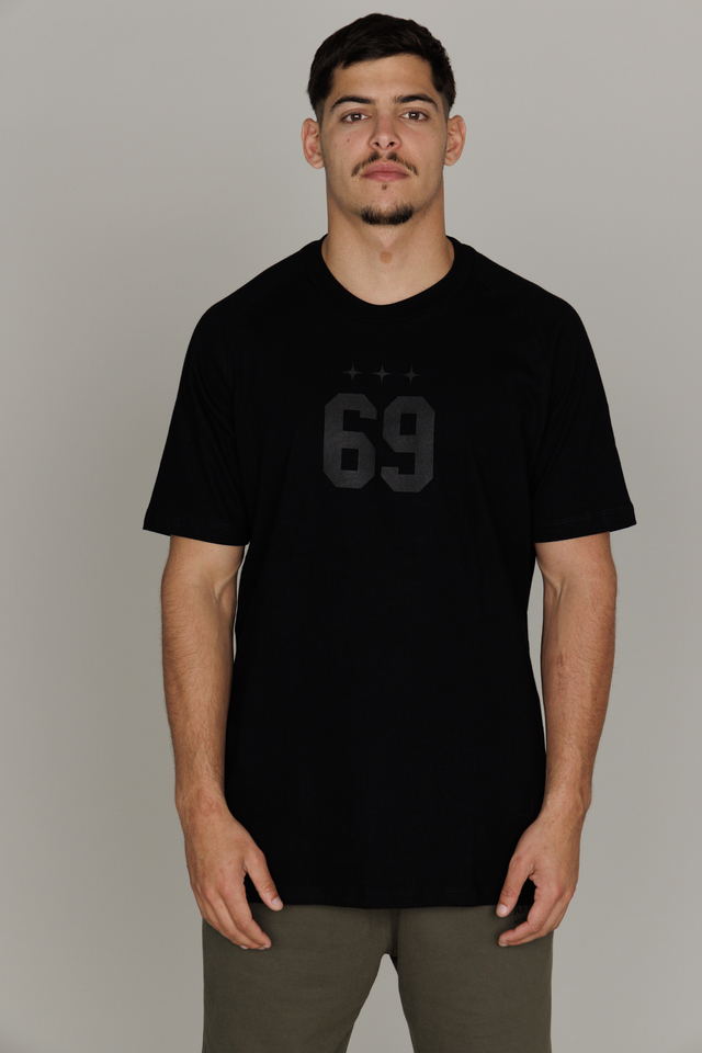 Remera Over Total Black 69 thumbnail 2