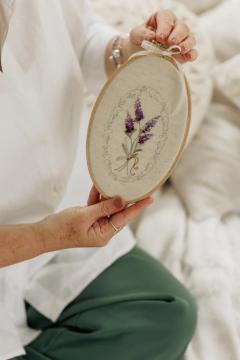Kit de Bordado Ramo de Lavandas - comprar online