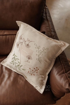 Kit de Bordado FOLHAS - LINHO NATURAL (incluso linho do verso para montar) - Bordado Que Amo