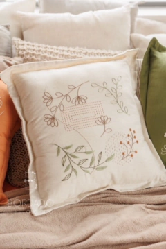 Kit de Bordado FOLHAS - LINHO NATURAL (incluso linho do verso para montar) - comprar online