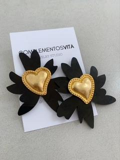 Aros de diseño propio color negro con dorado