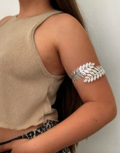 Brazalete de acero blanco para bícep plateado (ajustable)