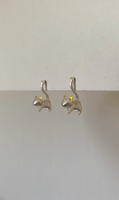 Aros por par de plata 925 gatitos 3D con orejitas de oro (miden 2 cm) - comprar online